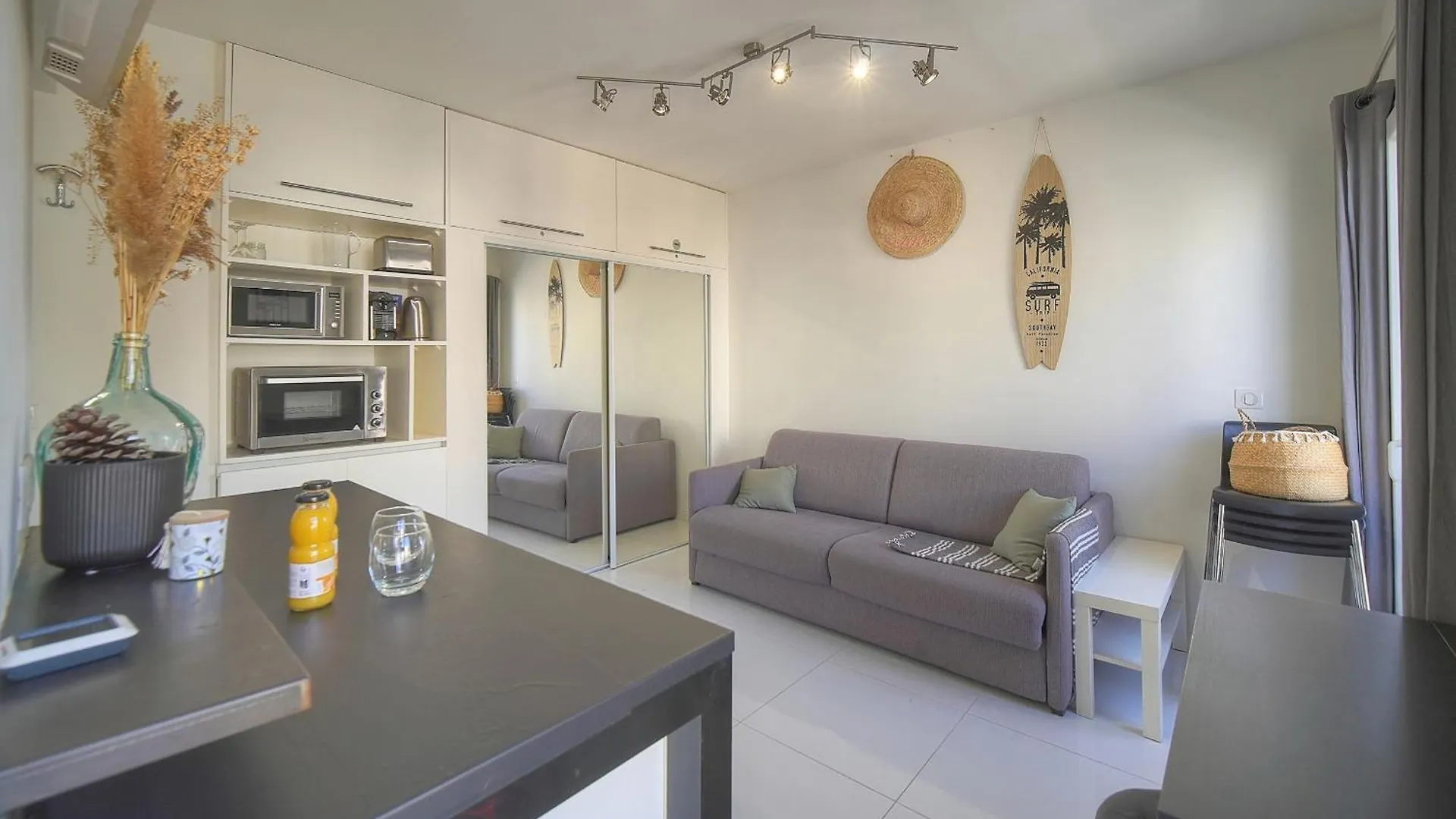 Studio Fonctionnel Et Confortable A0B204 Cannes 0*,  France