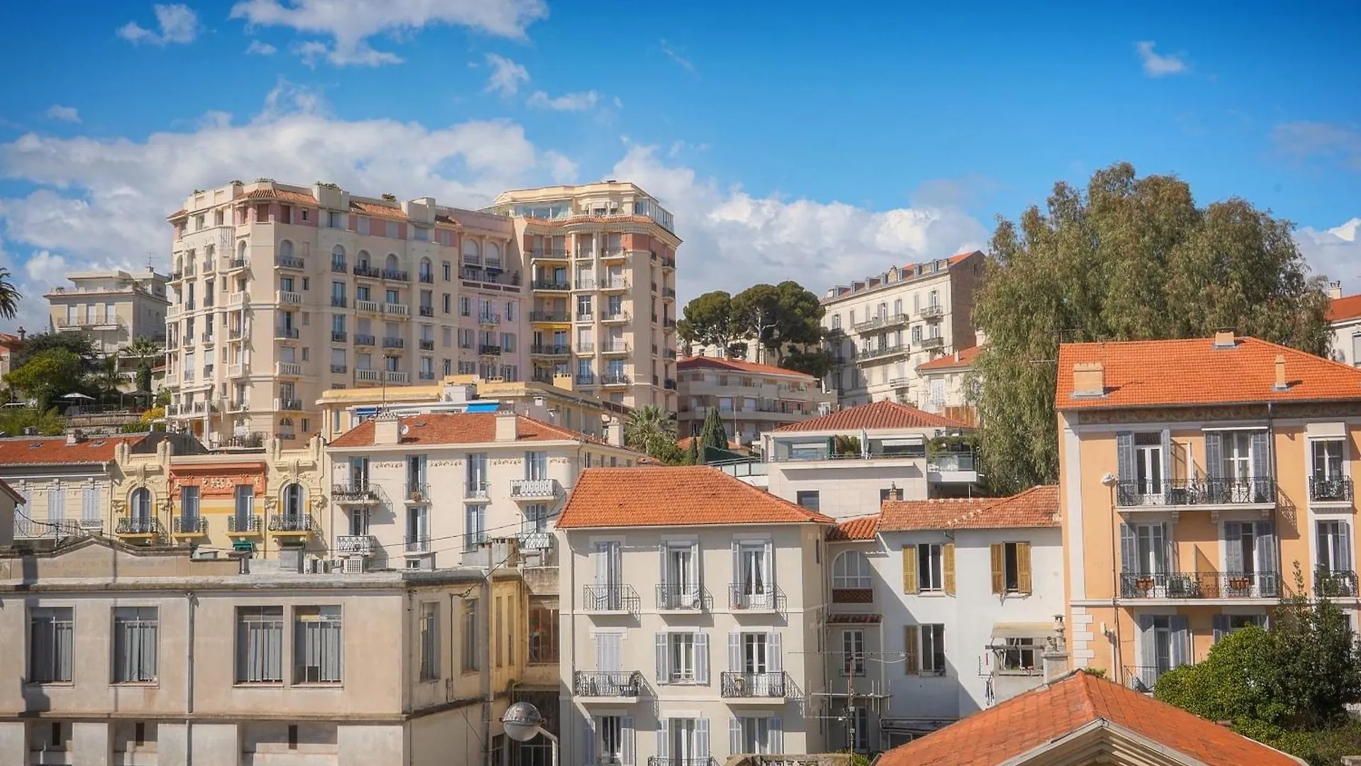 Studio Fonctionnel Et Confortable A0B204 Cannes Fransa